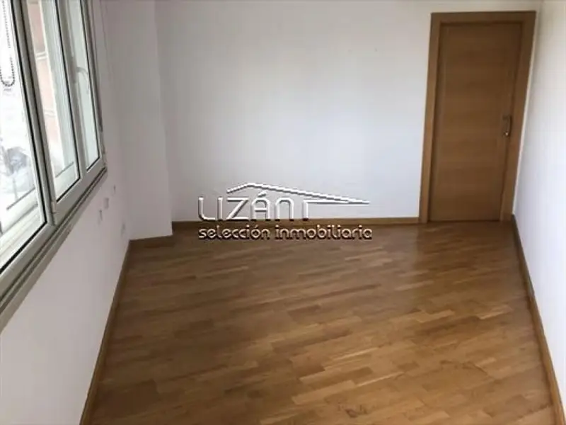 Piso en Venta en Oviedo Los Prados 80m2 3 Dormitorios