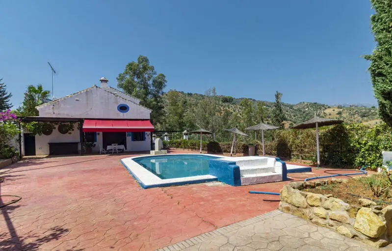 11 Dormitorios Casa de Campo en Venta Guaro Malaga