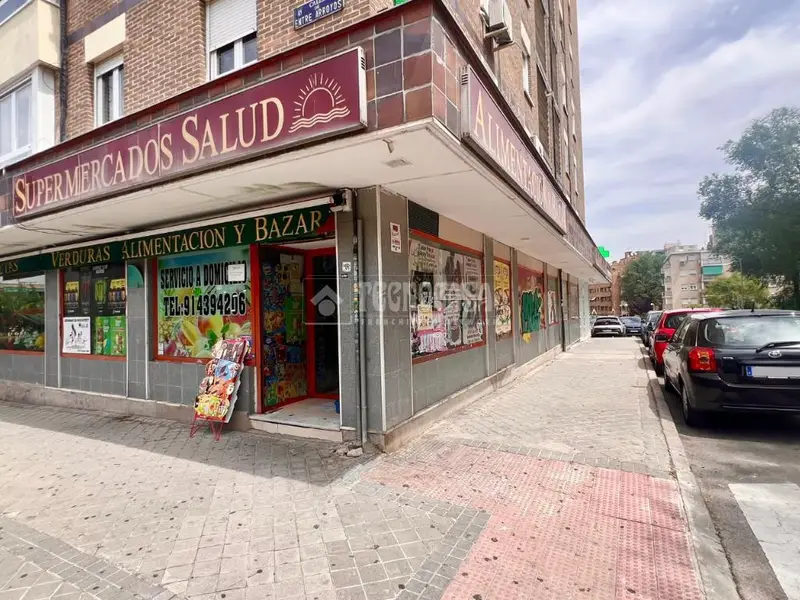 Local Comercial en Venta Moratalaz - Ideal Inversores y Emprendedores