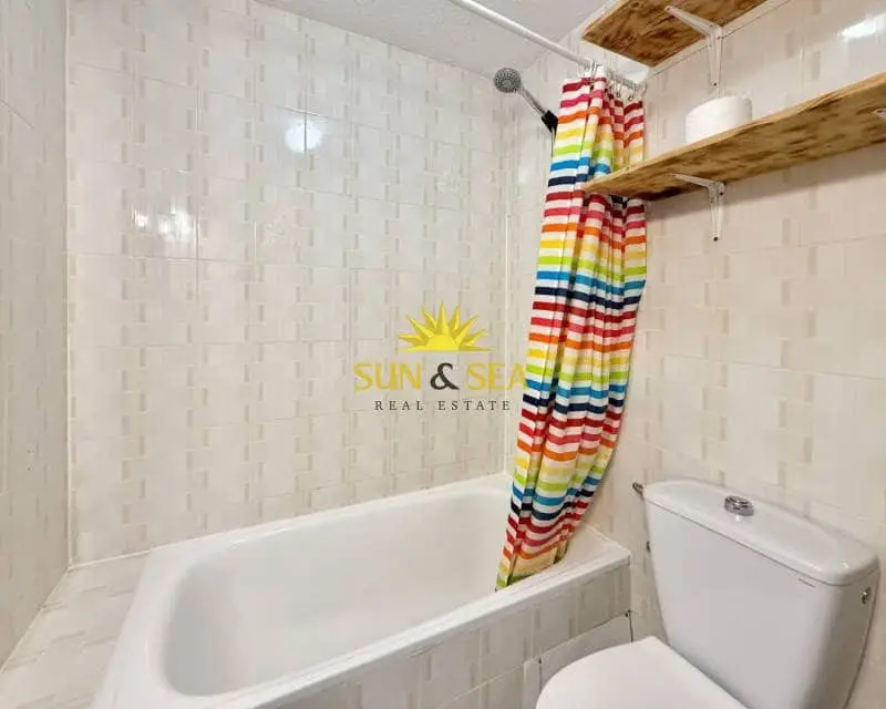 Estudio en Alquiler Torrevieja: Ideal para Parejas o Personas Solas