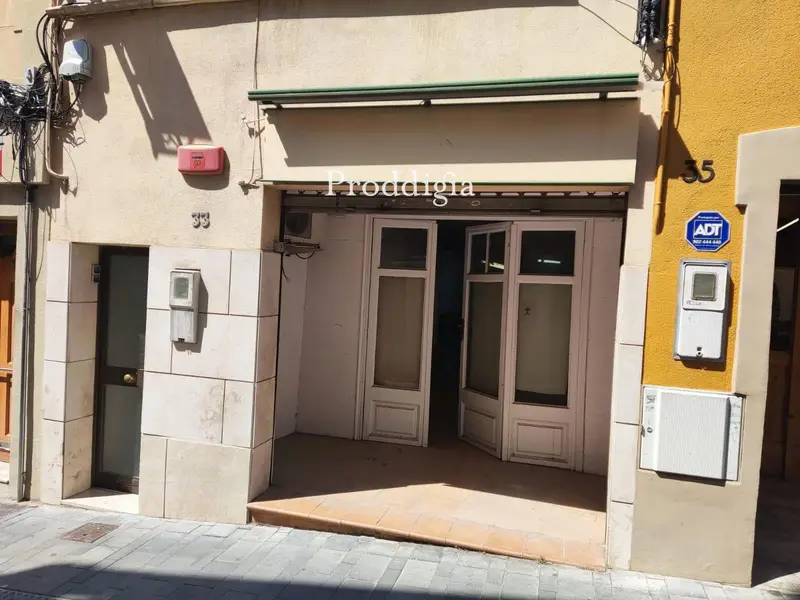 Local en calle peatonal, en calle Balmes