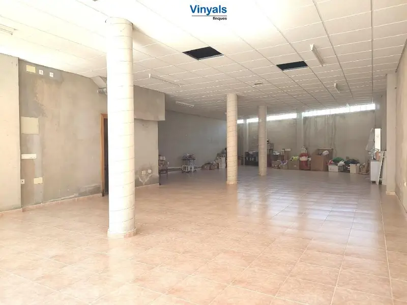 Venta Local Comercial Soleado Tordera Park 141m2