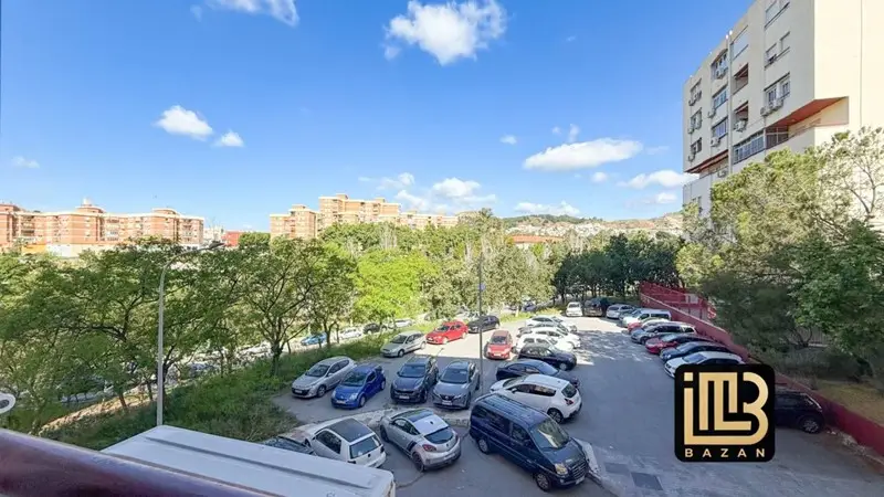 Piso en Nueva Malaga 4 dormitorios 2 baños terraza reformado