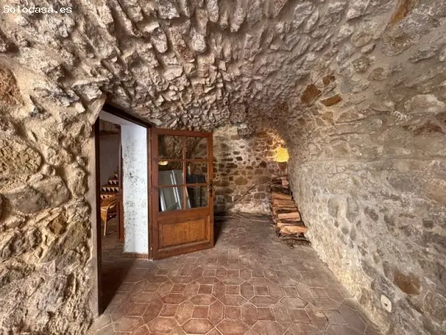 Casa de Pueblo en Baix Empord	241m2 3 Plantas