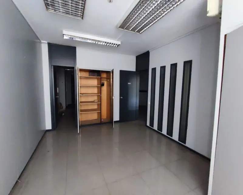 Local 234m2 Barcelona Calle L Urgell