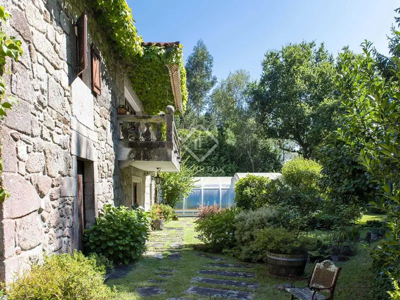 Chalet en venta en Tomiño, Pontevedra