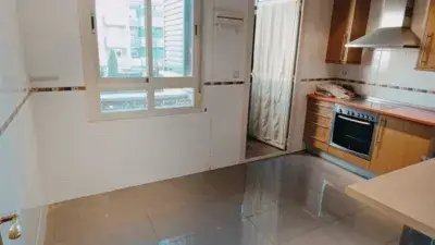 Piso en Alquiler Urbanizacion Privada con Piscina
