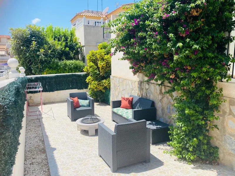Chalet en alquiler en Torrevieja, Alicante