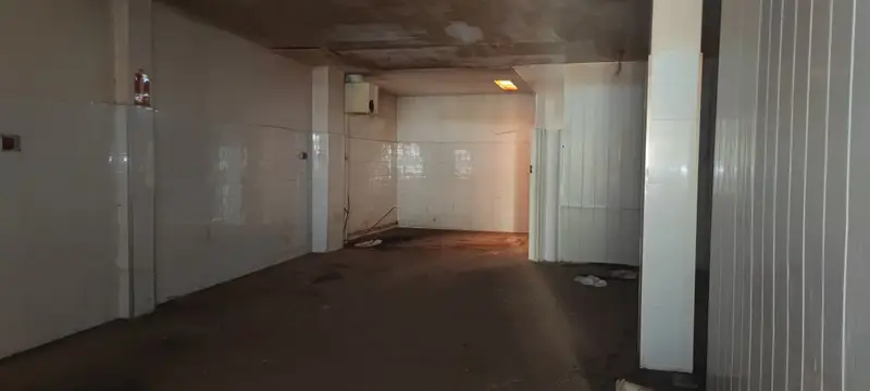 Venta Local Comercial Esteiro Ferrol 195m2