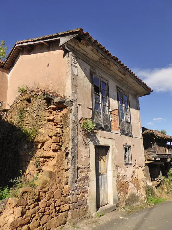 Casa Antigua en Grado para Reformar