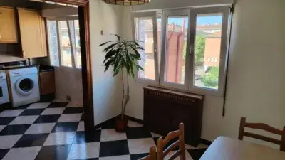 Piso Reformado en Pumarin con Garaje