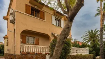 Chalet de Lujo en Maravisa La Pobla de Vallbona