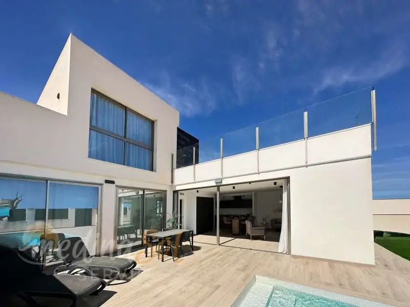 Chalet en Venta Los Belones Murcia Villa de Lujo con Piscina