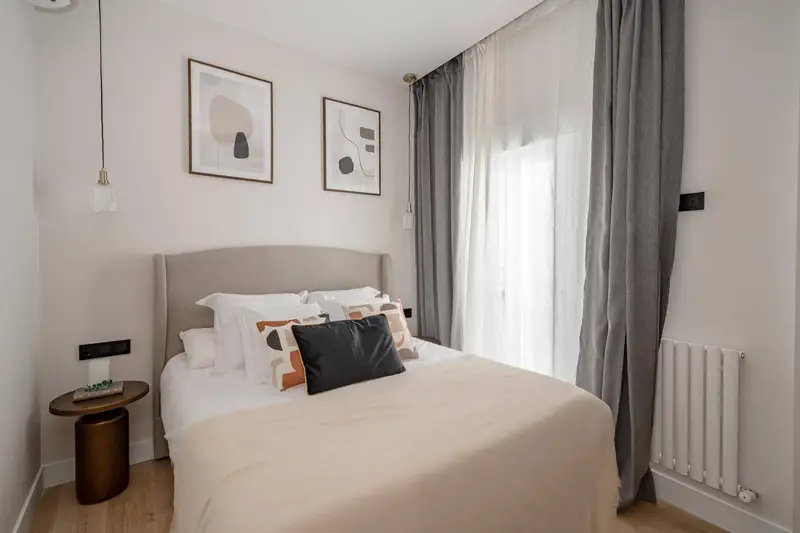 Piso en venta en Sol Madrid 3 habitaciones 3 baños lujo