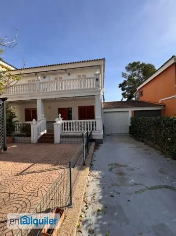 Alquiler casa terraza y piscina La cañada