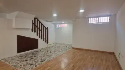 Casa Adosada en Alquiler Junto a Hipercor