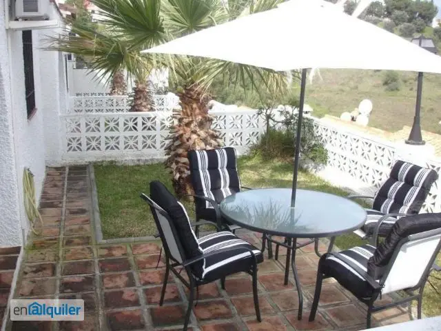 Alquiler Casa Adosada con Terraza y Piscina Los Pinos