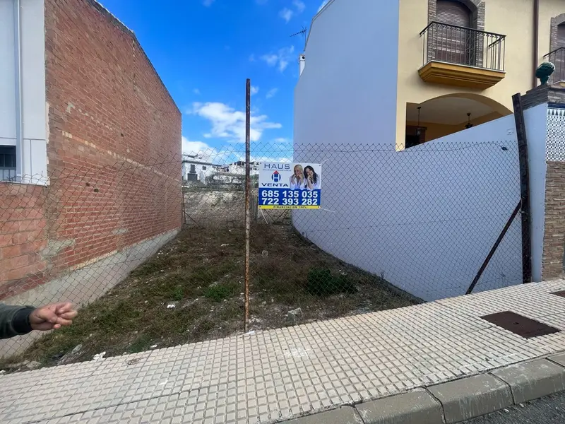 Venta Solar 115m2 Doña Mencía  Ref HDM002