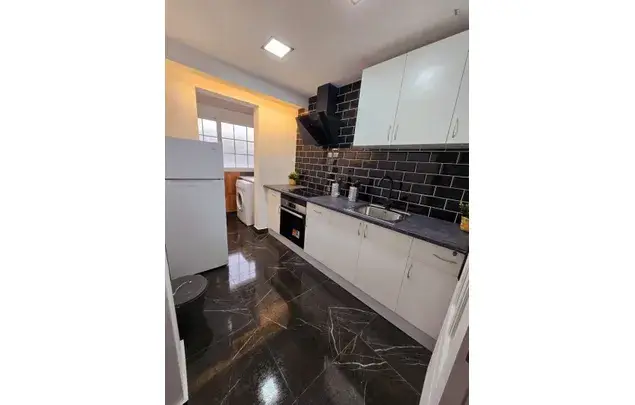 Alquiler Apartamento 5 Dormitorios Parla 3-24 Meses