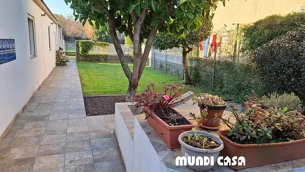 Casa con 2 Viviendas en Cabo de Cruz Boiro