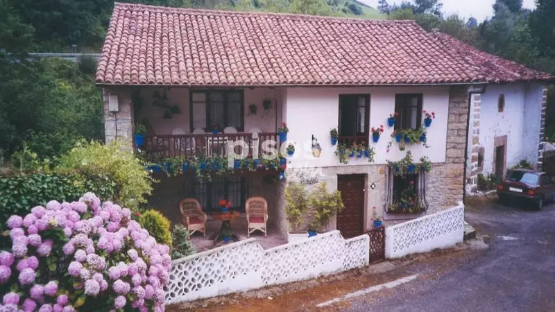Casa en venta en Calle Lugar Buelles