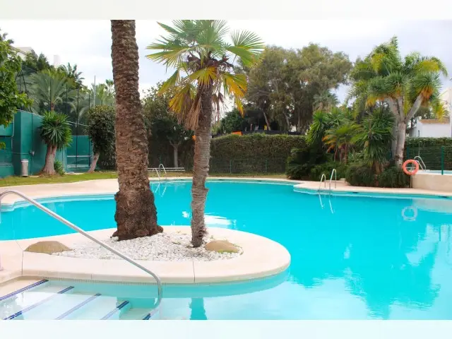 Piso de 3 Dormitorios en venta Puerto Banus, España