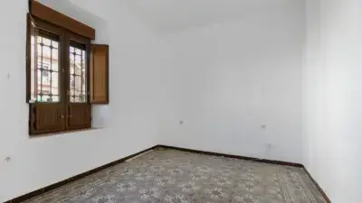 Casa en Venta en Chauchina 7 Dormitorios Garaje Patio 280m2