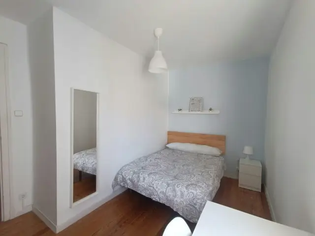 Habitacion Alquiler Pamplona Estudiantes Profesionales