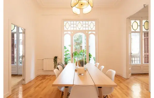 Apartamento 8 Dormitorios Barcelona Alquiler Temporada