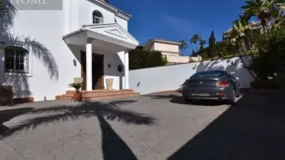 Villa de Lujo en Mijas Golf 629m2 4 Dormitorios Piscina Jacuzzi