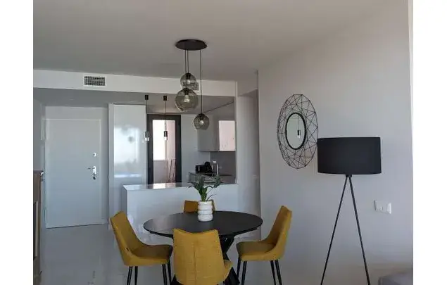 Apartamento 2 Dormitorios Benidorm 105m2 Amueblado