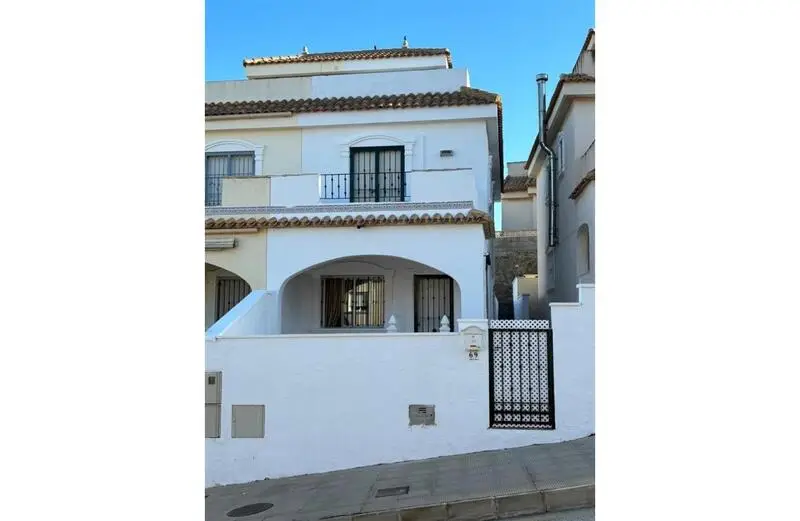 2 Cuarto Adosado en venta
El Carmoli, Murcia