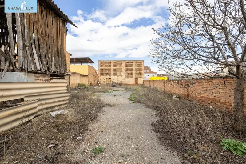 Venta Solar Churriana de la Vega 770m2  3 Plantas