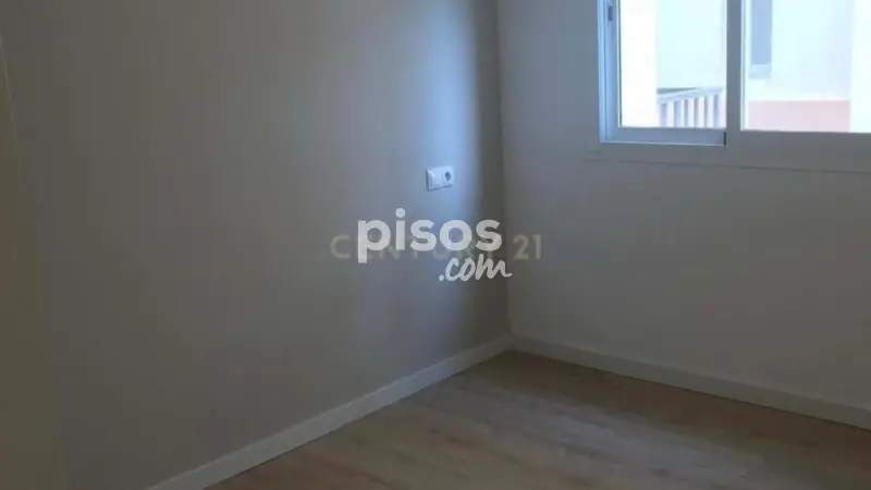 Piso en alquiler en Paseo Marítimo Rey de España, cerca de Calle San Francisco