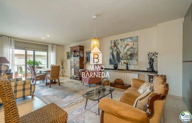 Atico Duplex en Roses con Terraza Solarium Sauna y Parking
