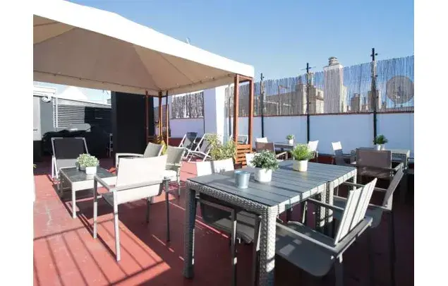 Estudio 25m² Barcelona Centro: Ideal Parejas Jóvenes