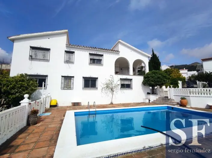 Adosado 4 Dormitorios Piscina Jardin Canillas de Albaida