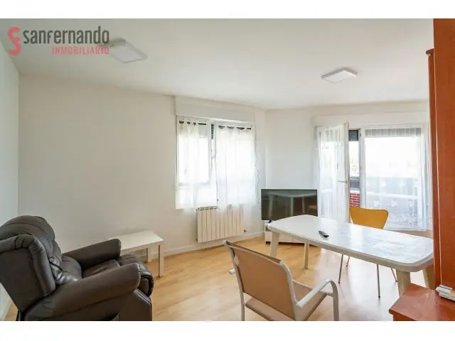 Piso Requejada Ascensor Garaje Trastero Familia