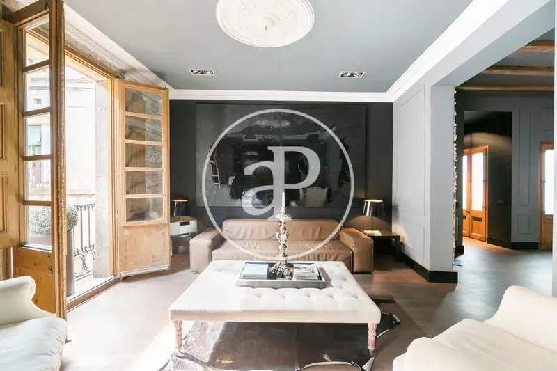 Apartamento Reformado en Venta en El Born Barcelona