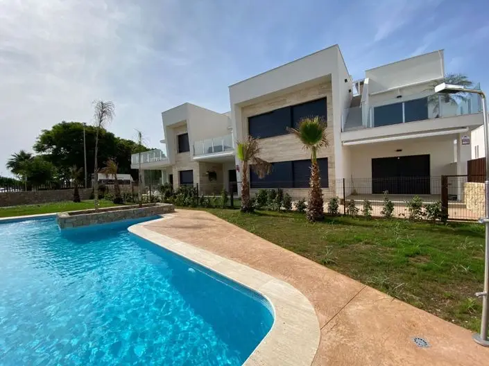 Bungalows en Venta Pilar de la Horadada 3 Dormitorios