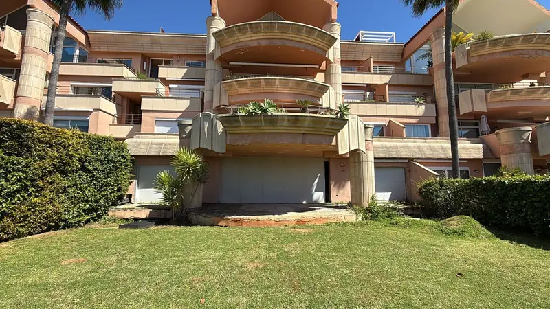 Apartamento 4 Dormitorios Lujo Nueva Andalucia Golf