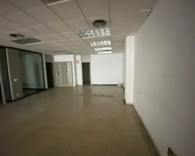 Local en Venta 272m2 Sagunto Plaza Primero de Mayo
