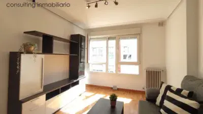 Apartamento Amueblado en Pola de Siero con Trastero