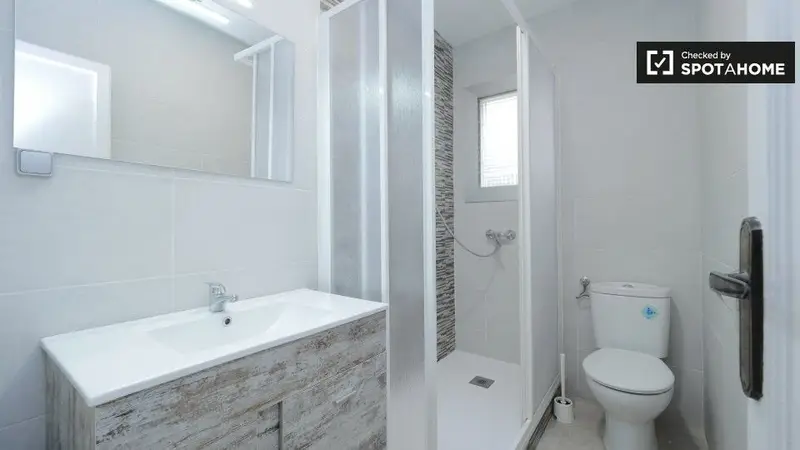 Apartamento 7 Dormitorios 2 Baños Barcelona