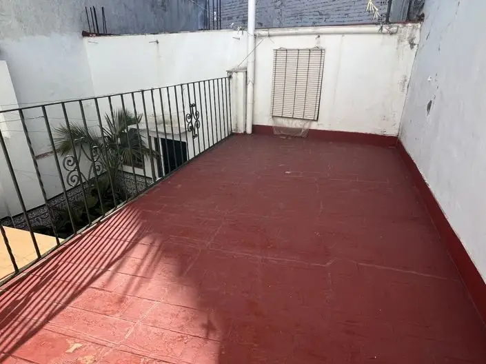 Casa 3 Dormitorios Patio Cerca Restaurantes Bares Supermercados