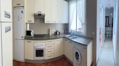 Piso en Alquiler Centro 3 Habitaciones Amueblado Patio Aire Acondicionado