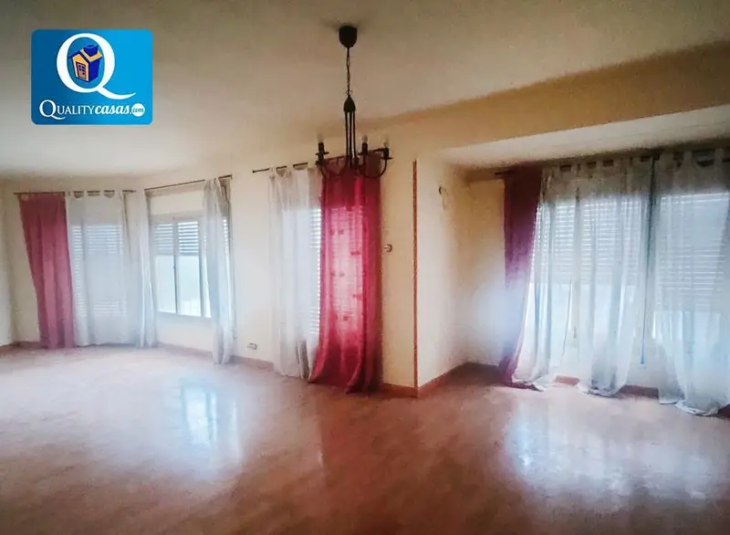 Venta Piso con Terraza en Maisonnave Alicante