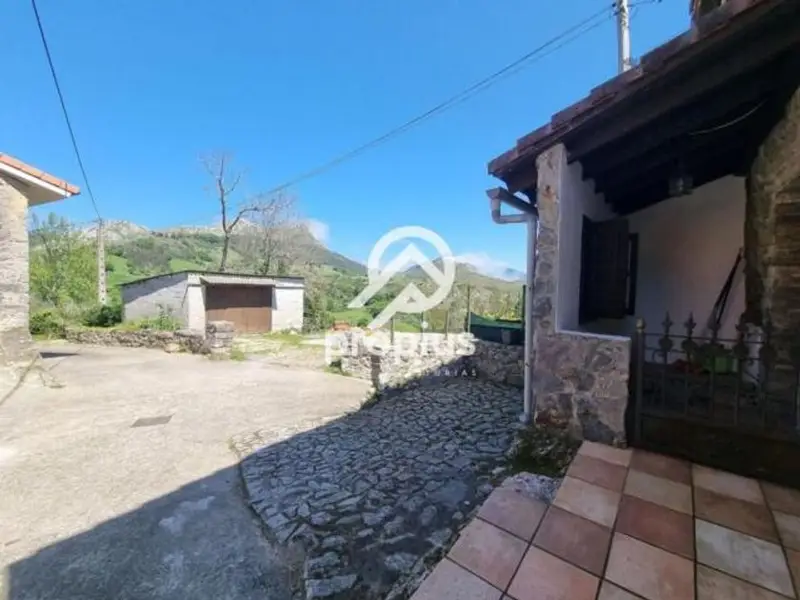 Chalet en venta en Parres Asturias Casa de piedra pequena