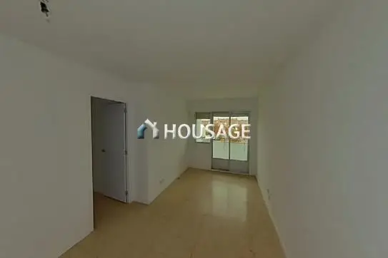 Piso en venta en Valladolid: 3 dormitorios, terraza y ascensor