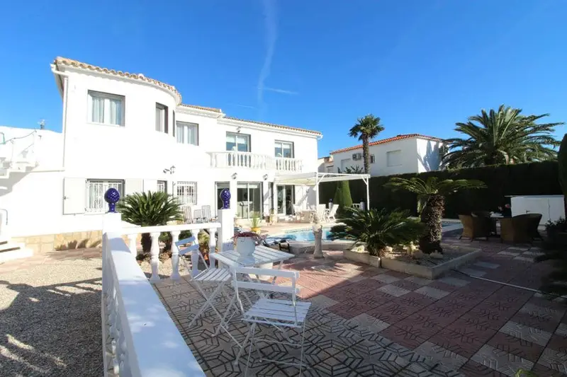 Chalet en Venta Els Poblets cerca de la Playa Almadrava